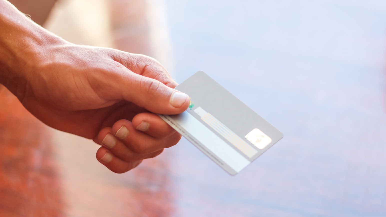 5 изпитани начина как да спестиш с кредитна карта