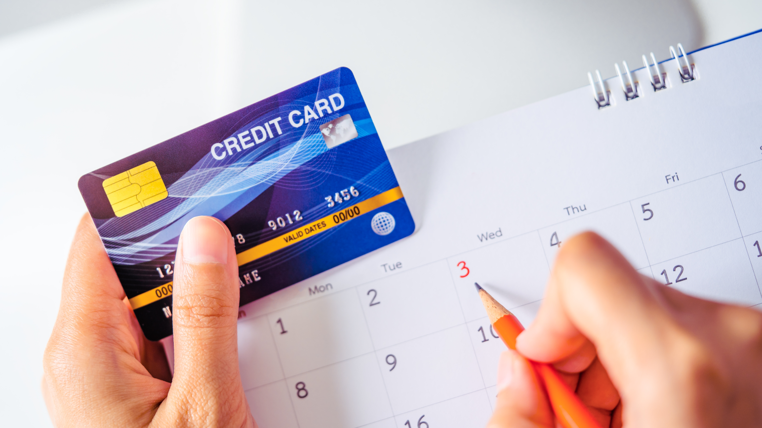 Важни дати за кредитни карти, които трябва да знаете